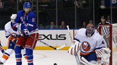 V príprave NHL asistencia Jaroša, čisté konto Haláka, za Devils nastúpil Studenič