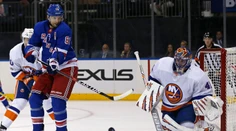 V príprave NHL asistencia Jaroša, čisté konto Haláka, za Devils nastúpil Studenič