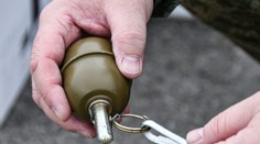 Rus sa chcel kamarátovi pochváliť s granátom z Ukrajiny. Opilecký večierok sa skončil tragédiou