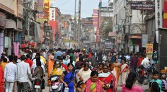 V Indii sa rozmohol smrteľný vírus. Spočiatku nemá vážne prejavy, no skončiť môže aj kómou