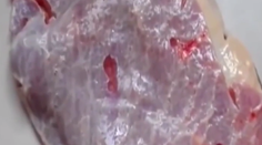 "Frankensteinovo" mäso. Video, po ktorom pribudne vegetariánov