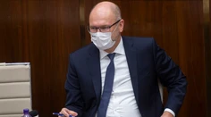 R. Sulík podáva trestné oznámenie na R. Fica. Šéf opozičného Smeru o ňom šíri, že užíva kokaín