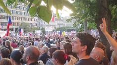 Až 50-tisíc Čechov žiadalo odchod Babiša a jeho ministerky