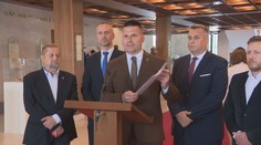 Obyčajná náhoda alebo masívny podfuk? Podozrivé podpisy a hárky ako z tlačiarne, petícia za referendum vzbudzuje otázniky