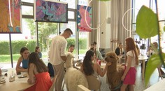 Terapia alpakami: V bratislavskom podniku sa môžete pri nich naraňajkovať