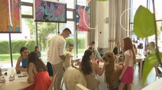 Terapia alpakami: V bratislavskom podniku sa môžete pri nich naraňajkovať
