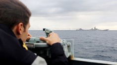 Napätie v kanáli La Manche: Pohyb ruskej lietadlovej lode bude sledovať britský torpédoborec