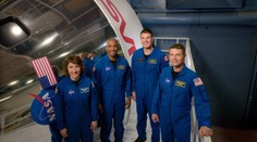 Návrat astronautov na Mesiac sa odkladá