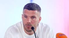 Z hráča sa stane majiteľ klubu. Lukas Podolski uzavrie jednu kapitolu, pred sebou má novú výzvu
