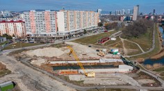 Nekonečný príbeh električkovej trate do Petržalky. Robotníkov je málo a je otázne, či sa stihne dokončiť včas