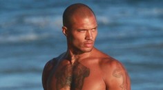 FOTO: Najsexy kriminálnik je znova otcom. Tentoraz mu dieťa porodila iná žena