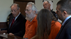 Rodičia v kostole na smrť dobili svojho syna. Dôvod je šokujúci