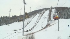 Nešťastie na lyžovačke v Krkonošiach: Dievča (6) vypadlo z lanovky a vážne sa zranilo