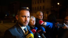 Vyhrážky zastrelením predsedovi Nitrianskeho kraja. Branislav Becík podal oznámenie, kraj plánuje rušiť verejné akcie