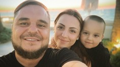 Kulyho prváčik je celý otec. V škole ho zaujíma len jedno