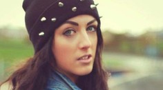 Vysmievali sa jej kvôli hrbu, dnes je z nej krásna modelka!