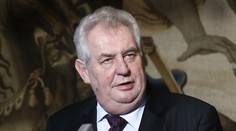Zeman v Lidiciach varoval pred neonacizmom. Spomenul aj Kotlebu