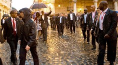 Polícia rozohnala týždenný pochod disidentiek krátko pred návštevou Obamu