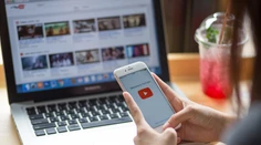 Vynašli sa. Zakázaná ruská televízna stanica Dožď začala vysielať zo zahraničia na YouTube