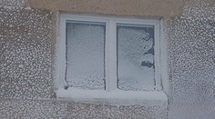 Cestári zrušili kalamitný stupeň, uzavreté úseky pri Štrbe frézujú