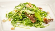 RECEPT NA DNES: Cícerový šalát s rukolou