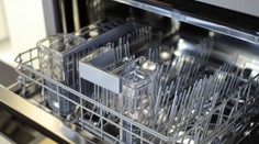 Máte doma umývačku riadu? Robíte základnú chybu, o ktorej ste asi ani netušili