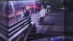 VIDEO: Bezpečnostná kamera na zastávke zachytila hrôzostrašnú nehodu v Bratislave