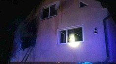 Požiar rodinného domu v Námestove neprežil jeden človek