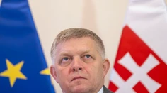 Fico sľubuje, že energie na budúci rok nezdražejú. Pomoc chce dať všetkým domácnostiam