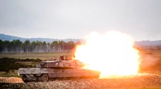 Európsky supertank vytiahol vysmievanú „vykopávku“ proti dronom. Munícia vytvorí kužeľ smrti