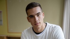 Ženské srdcia krvácajú: Toto je žena, ktorá si získala fešáka Adama Bardyho