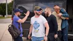 V Mariupole prežili peklo a vojnu mohli stráviť na pláži v Turecku. „Chceme späť na front,“ oznámili hrdinovia z pluku Azov