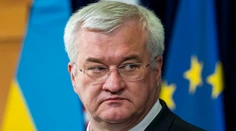 Rusko návrh na 30-dňové prímerie úplne ignoruje a útočí pozdĺž celého frontu, upozornil šéf ukrajinskej diplomacie