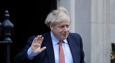 Britov sa v prieskume pýtali, či premiér Johnson zvládol koronakrízu. Tu je výsledok