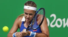 Schmiedlová sa do 3. kola nepozrie, Makarovová bola nad jej sily
