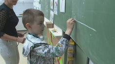 Ukrajinské deti musia od septembra na Slovensku povinne chodiť do školy. Rodičom hrozí pokuta