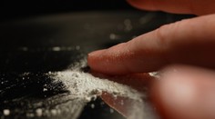 Kofeín sa už aj šňupe. Odborníci ho prirovnávajú k tvrdým drogám a varujú pred rizikami