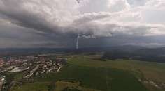 Počasie sa opäť bude predvádzať. Na väčšine Slovenska treba rátať s búrkami