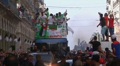 Alžírskych futbalistov vítali ako hrdinov. Ich nečakané gesto očarilo svet