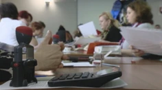 Nová vláda potrebuje armádu úradníkov. O lukratívne miesta sa určite strhne bitka