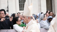 Na konkláve sa chce zúčastniť aj obvinený kardinál. Za finančné podvody mu hrozia roky za mrežami