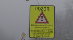 Značka na slovensko-poľskom pohraničí mätie vodičov. Pýtajú sa, prečo sa máme cez Slovensko ponáhľať