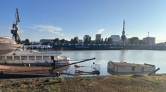 V Bratislave sa potápal pontón s loďou. Hasiči zasahovali pri mimoriadnej udalosti