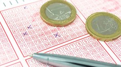 Opustila snúbenca, aby sa nedelila o výhru v lotérii. Všetko sa však skončilo inak, než čakala