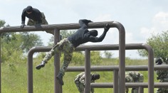 Rusi zvažujú zavedenie základného vojenského výcviku na stredných školách