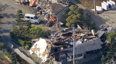 Dážď v Japonsku bičuje oblasť zasiahnutú zemetrasením, najmenej 6 ľudí zomrelo