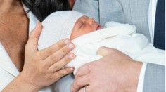 Kráľovská rodina pokrstila malého Archieho, na rodinnej fotke chýba najdôležitejšia osoba