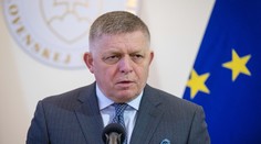 Sviatky zrušili, príplatky nechali. Fico tvrdí, že to nebol omyl