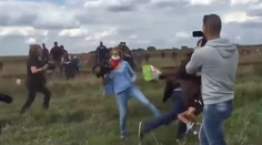 Kameramanka, ktorá kopala do migrantov, už pozná svoj trest