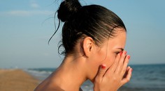 Čo sa skrýva za letným kašľom? Nemusí to byť iba alergia